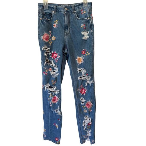 American Eagle Outfitters Denim - American Eagle Embroidered Distressed Mom Jeans Size 2 Long Floral Boho